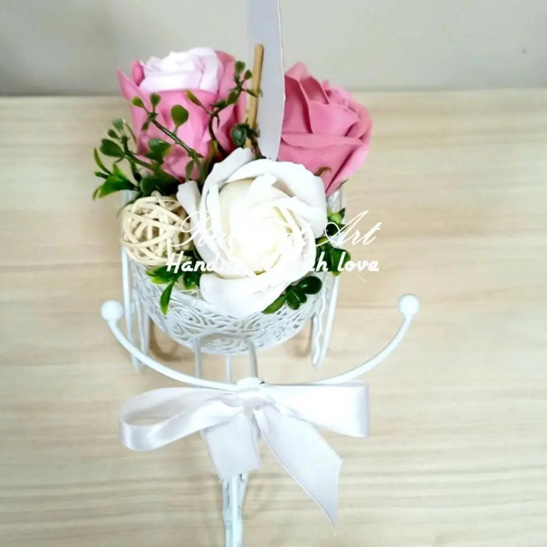 Колело с 3 сапунени ароматни рози