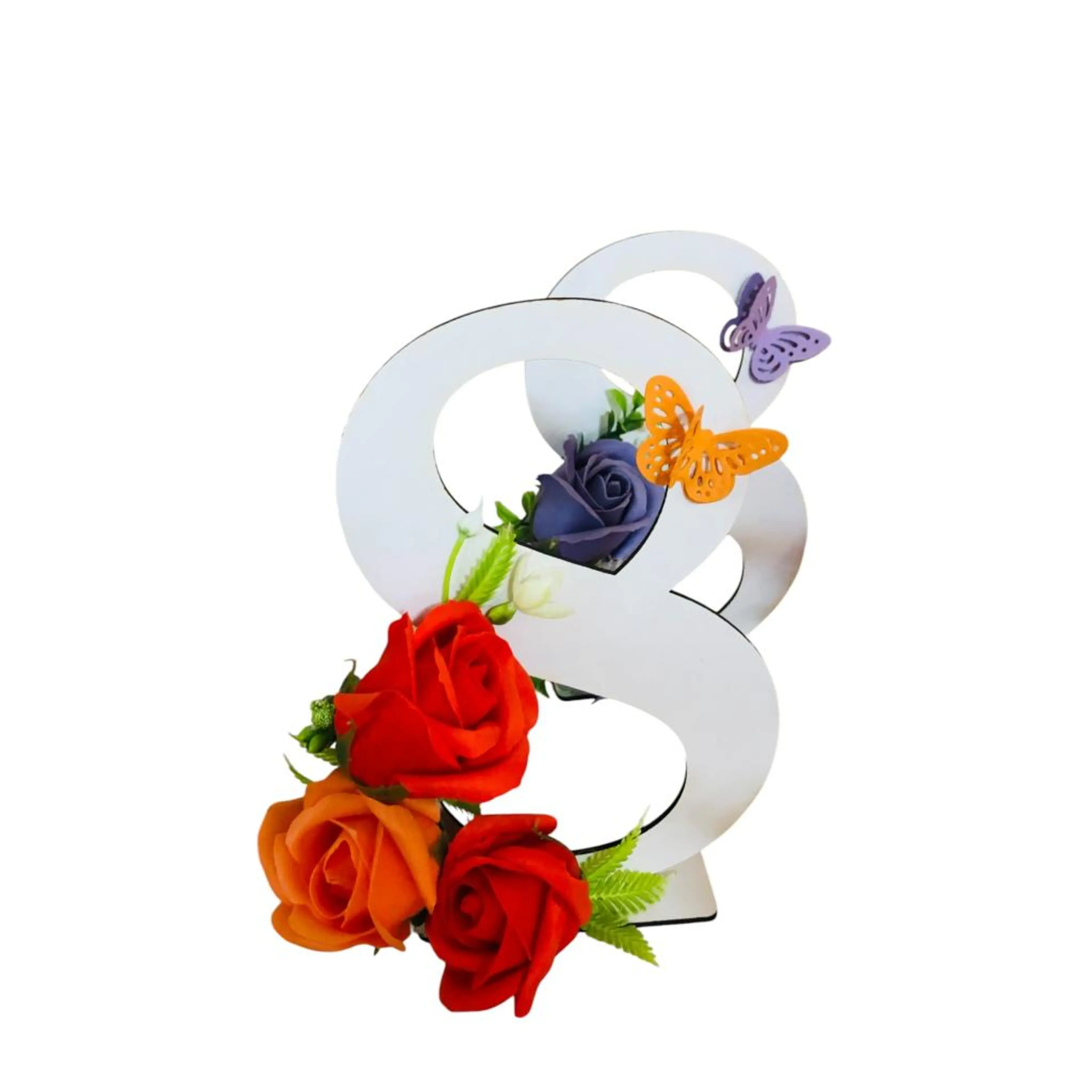 Бяла дървена осмица с ароматни сапунени рози