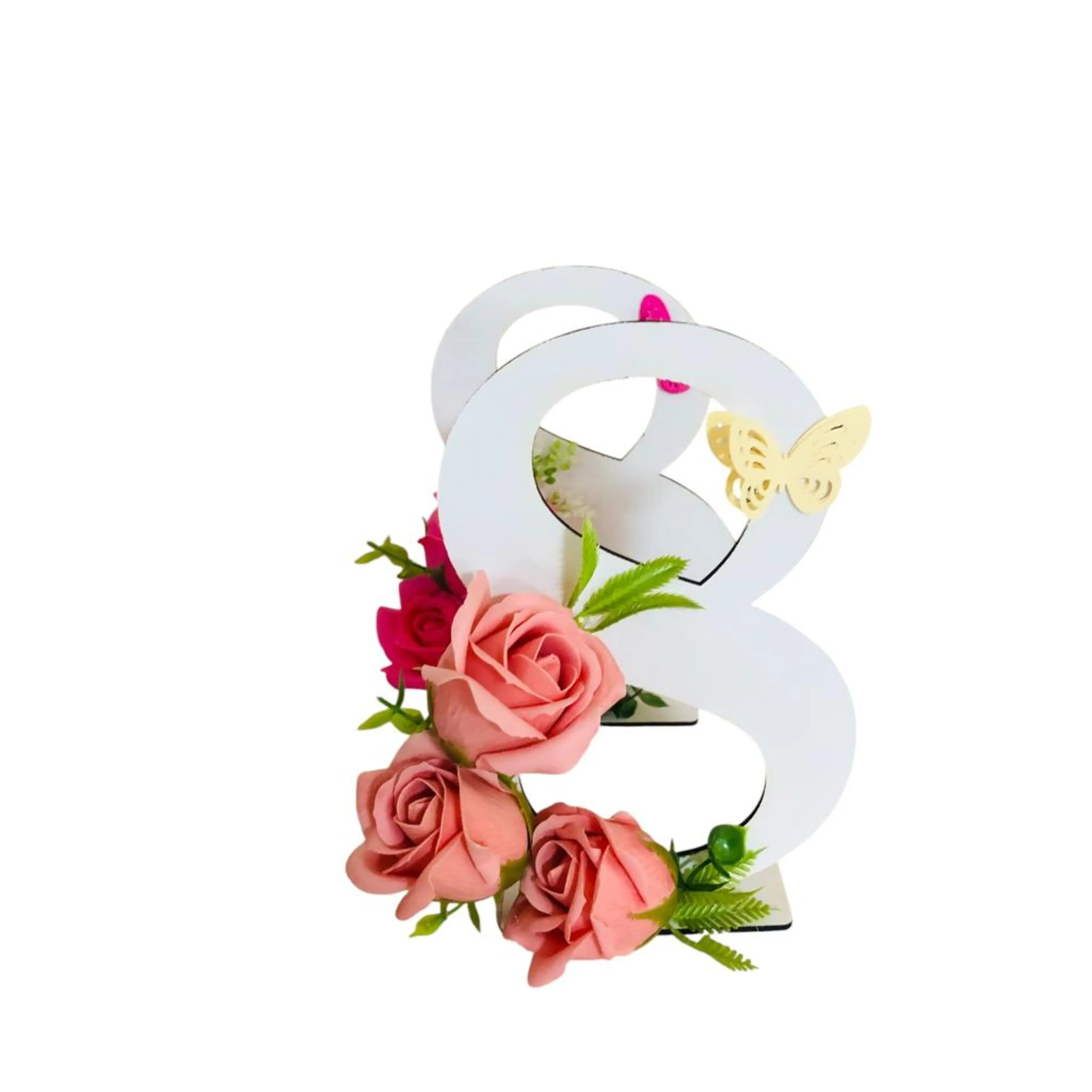 Бяла дървена осмица с ароматни сапунени рози