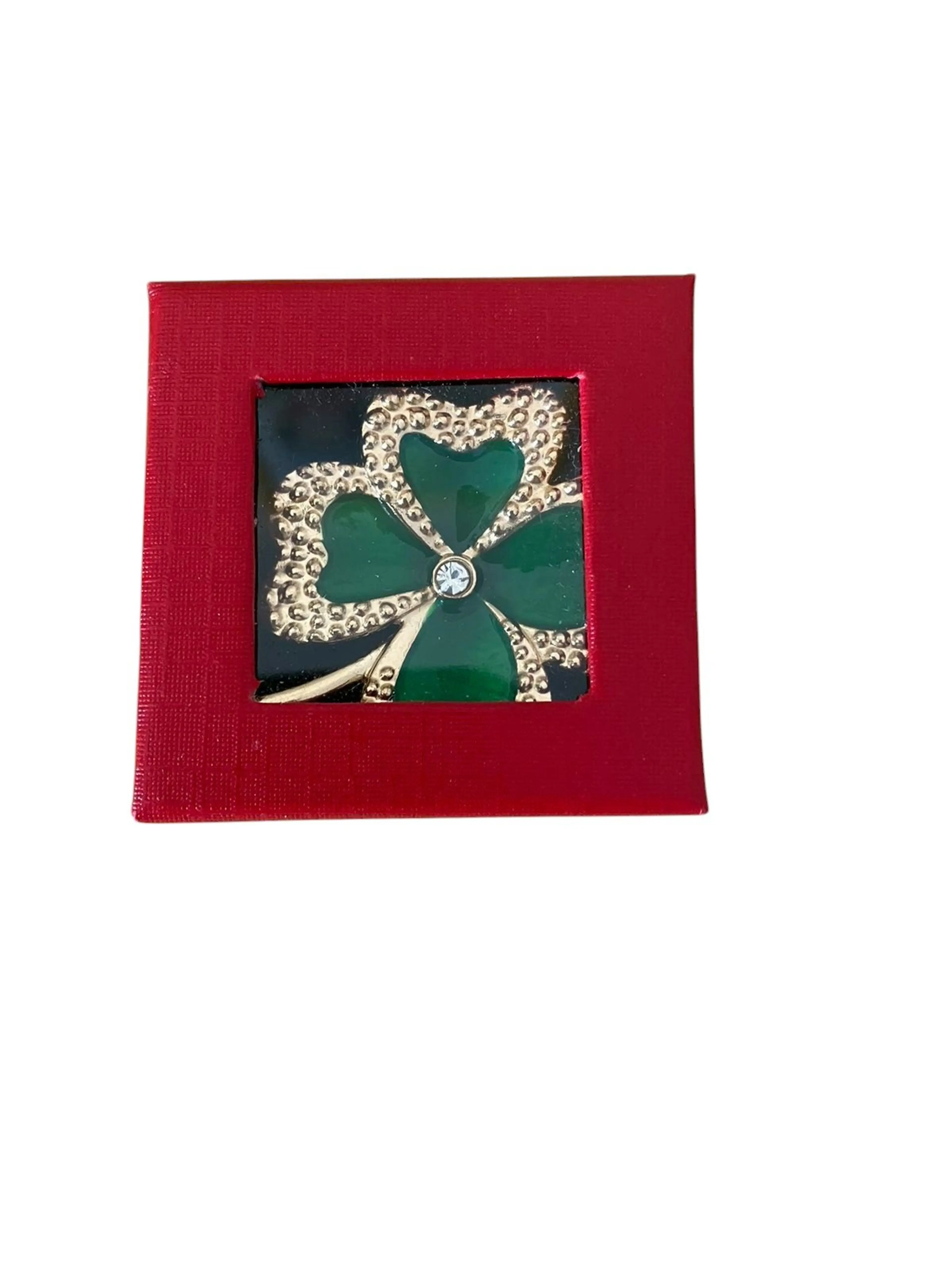 Дамска брошка в кутия - четирилистна детелина