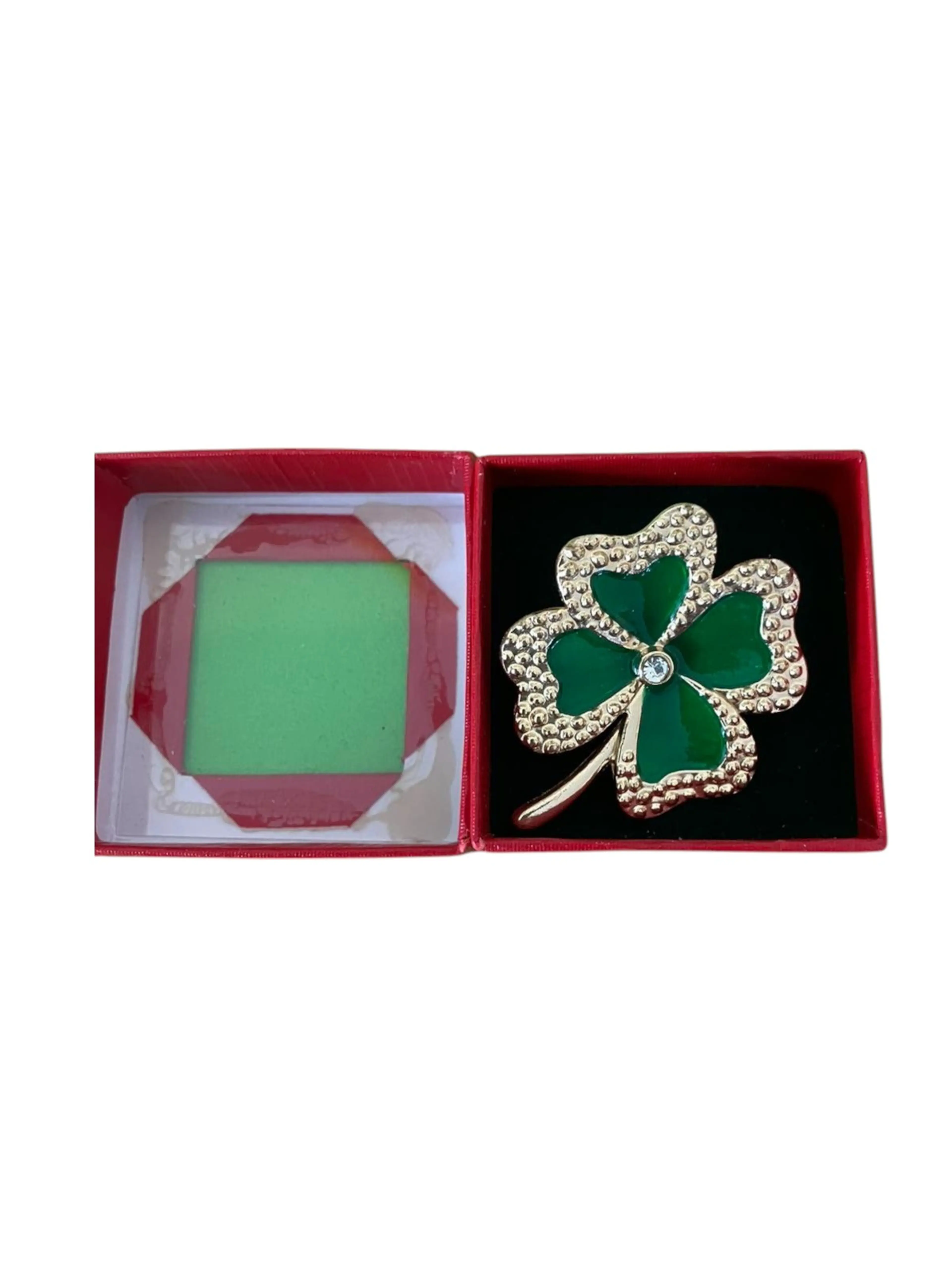 Дамска брошка в кутия - четирилистна детелина