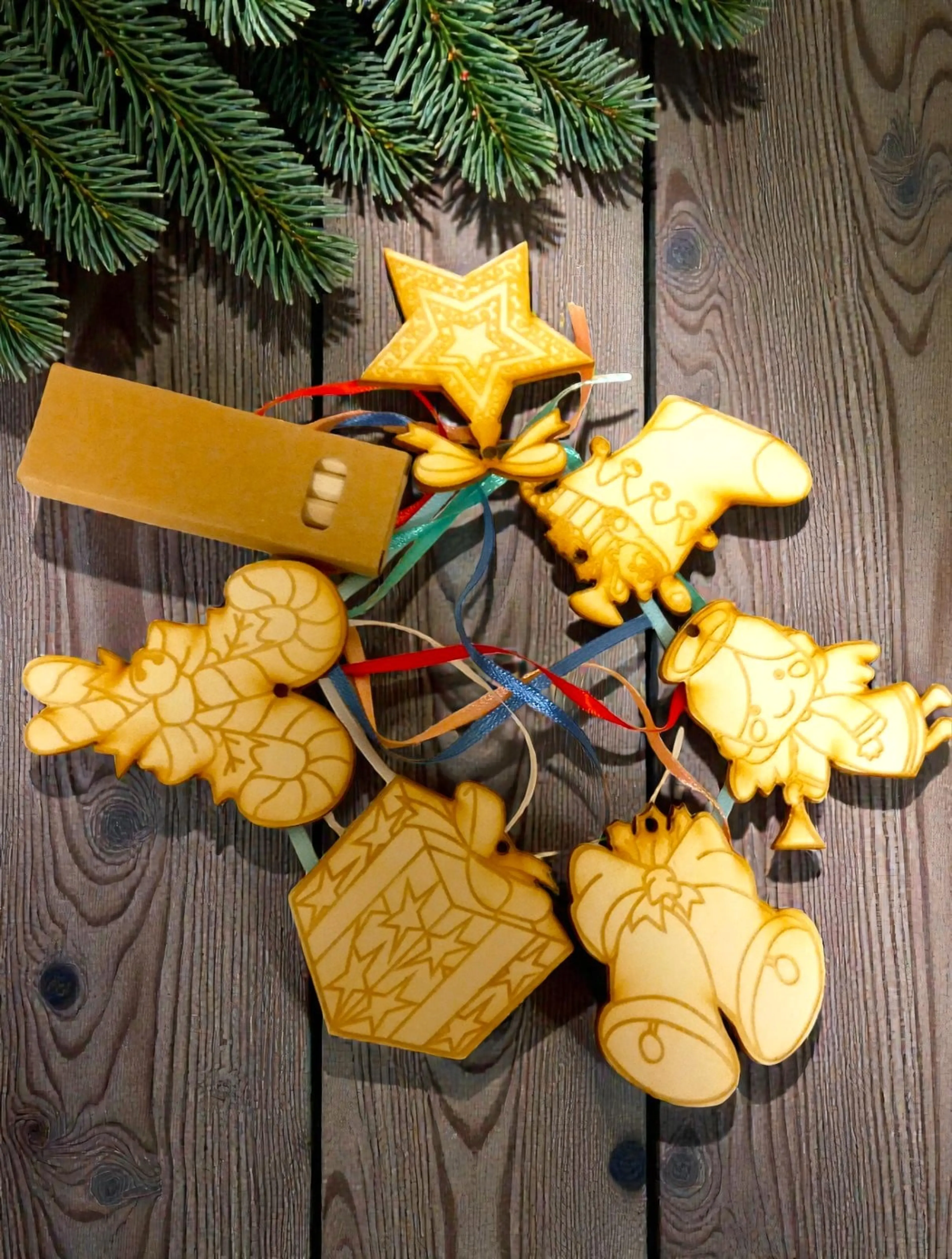 Детски Креативен Коледен Комплект - Коледни символи-комплект от 6 фигурки и моливи