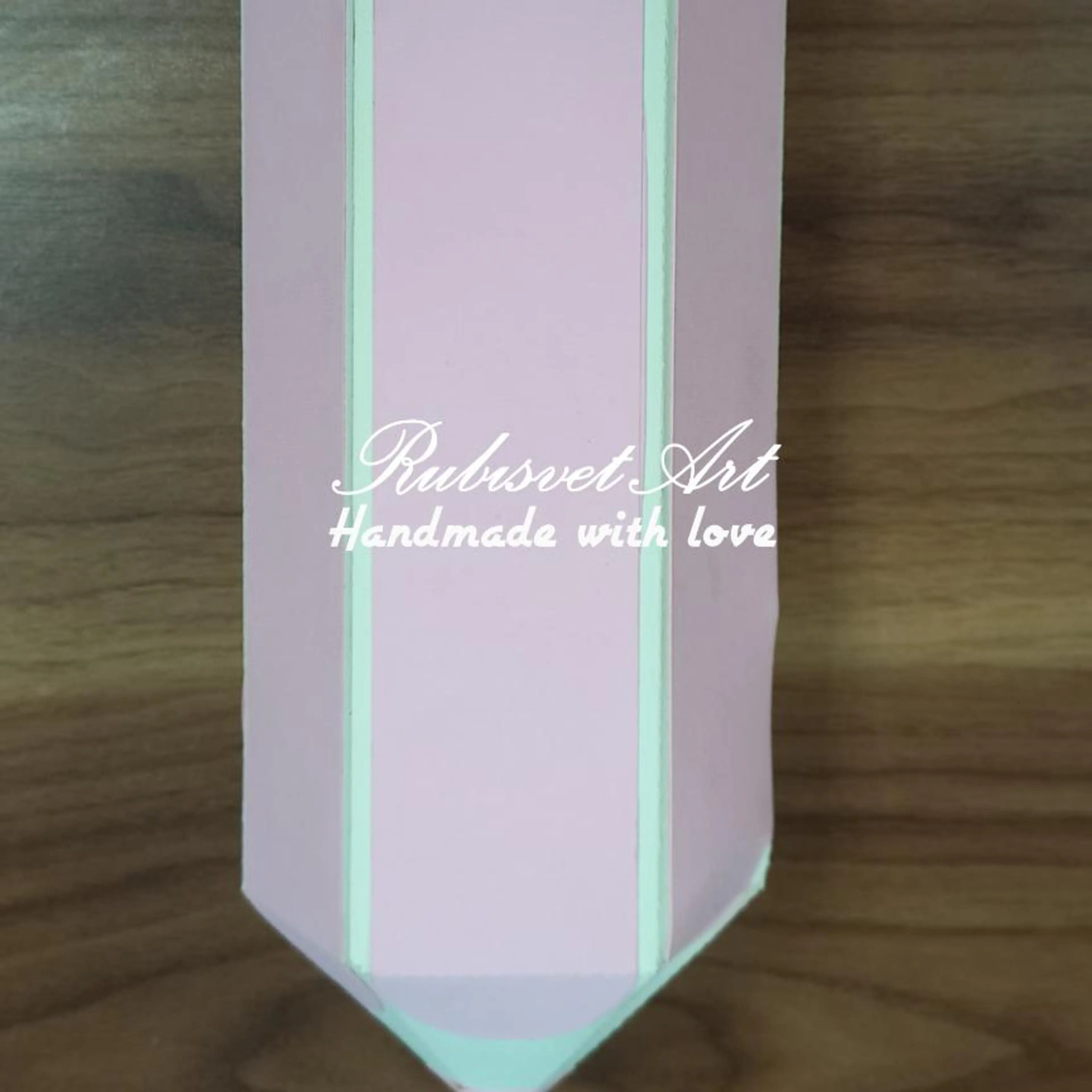 Картонен молив