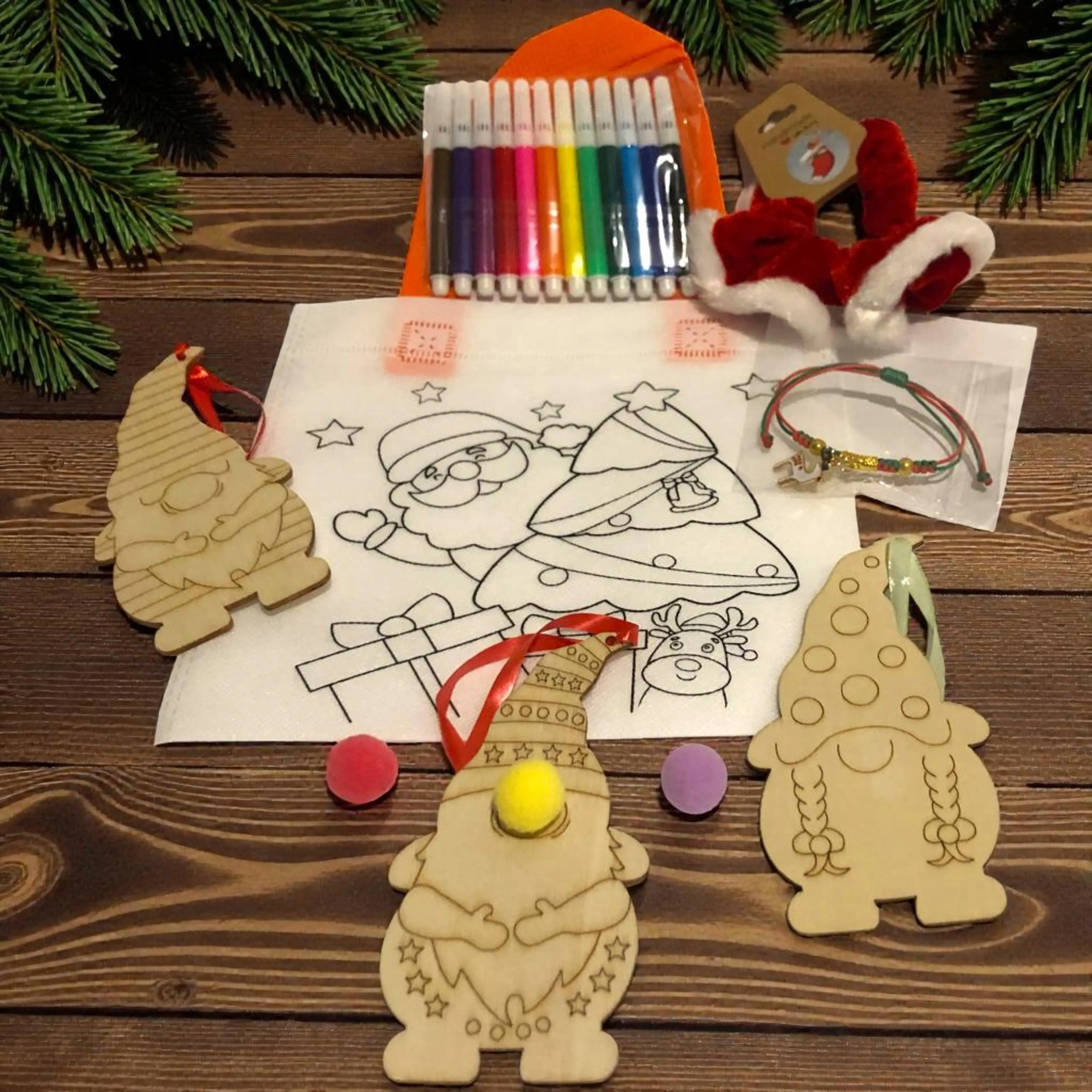 Креативен коледен детски комплект за оцветяване- Торбичка и джуджета