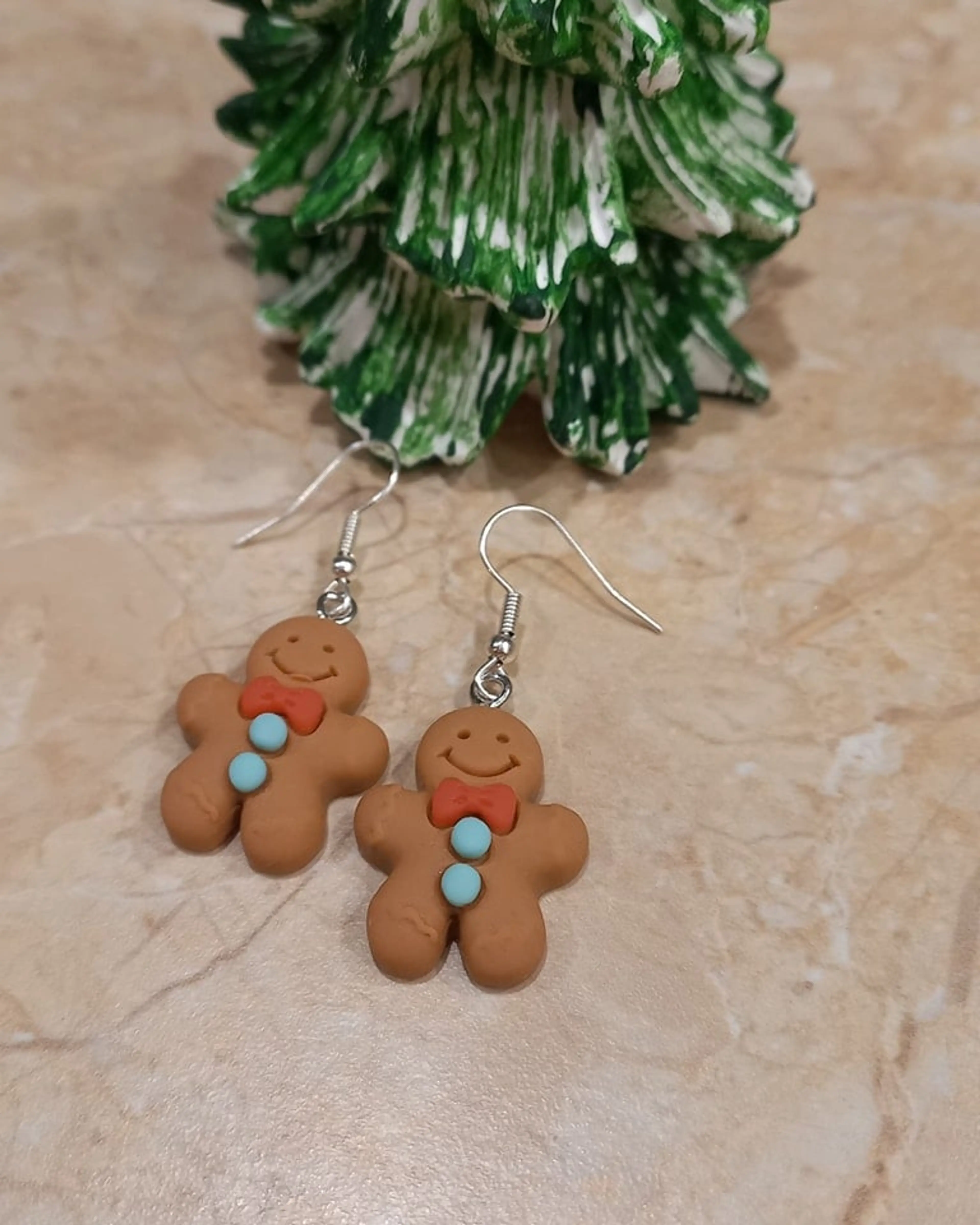 Обеци-джинджифилово човече