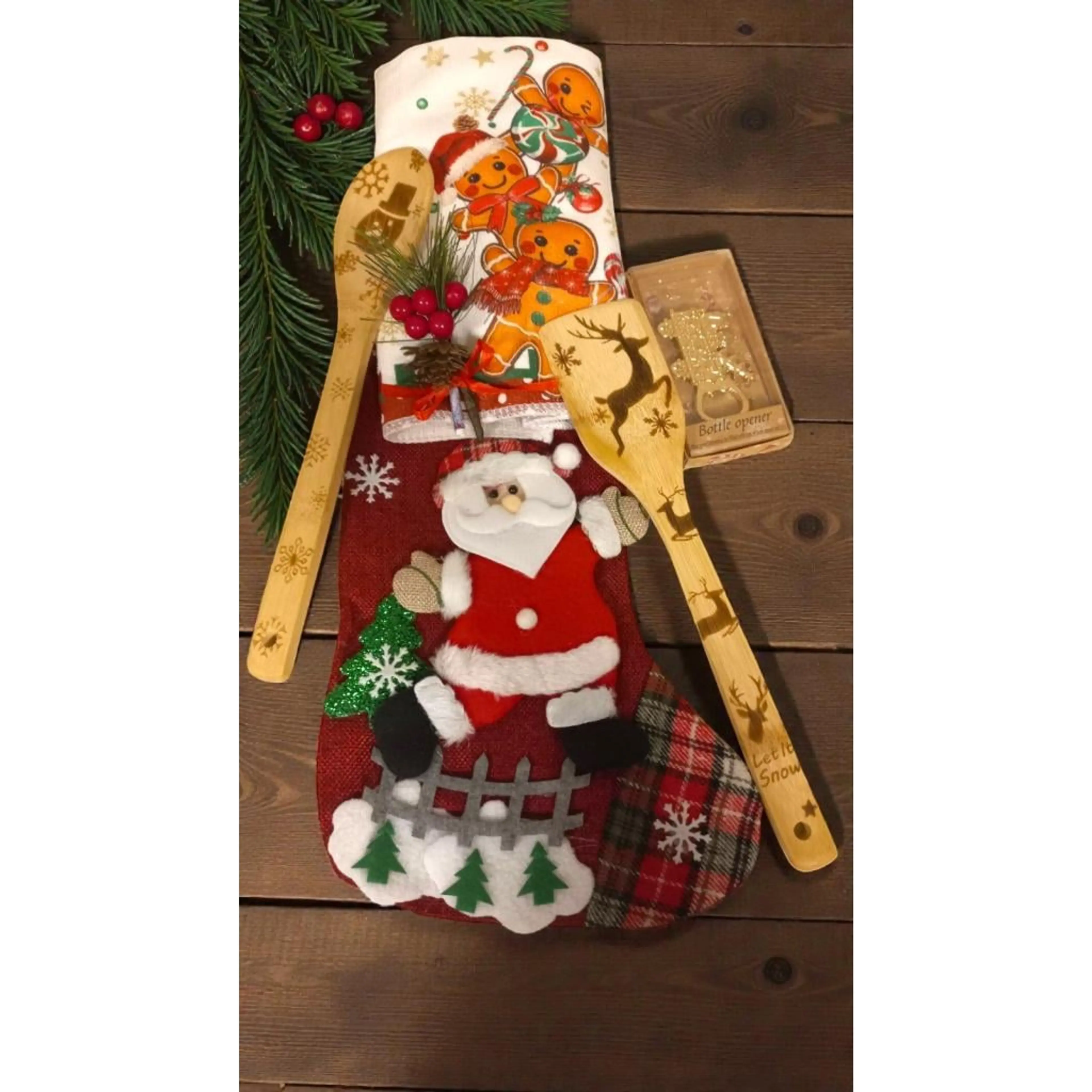 Подаръчна коледна кутия -Коледно Чорапче