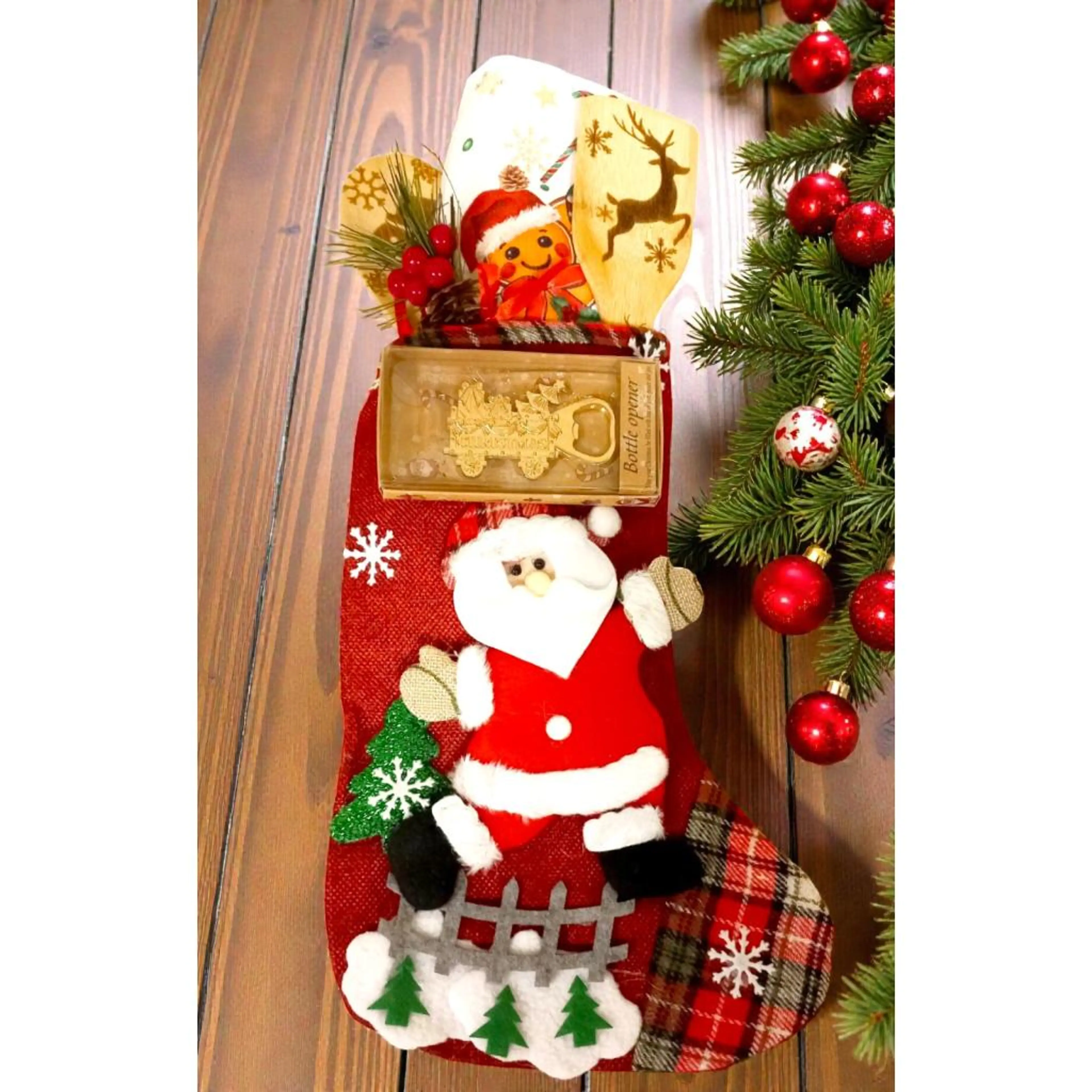 Подаръчна коледна кутия -Коледно Чорапче