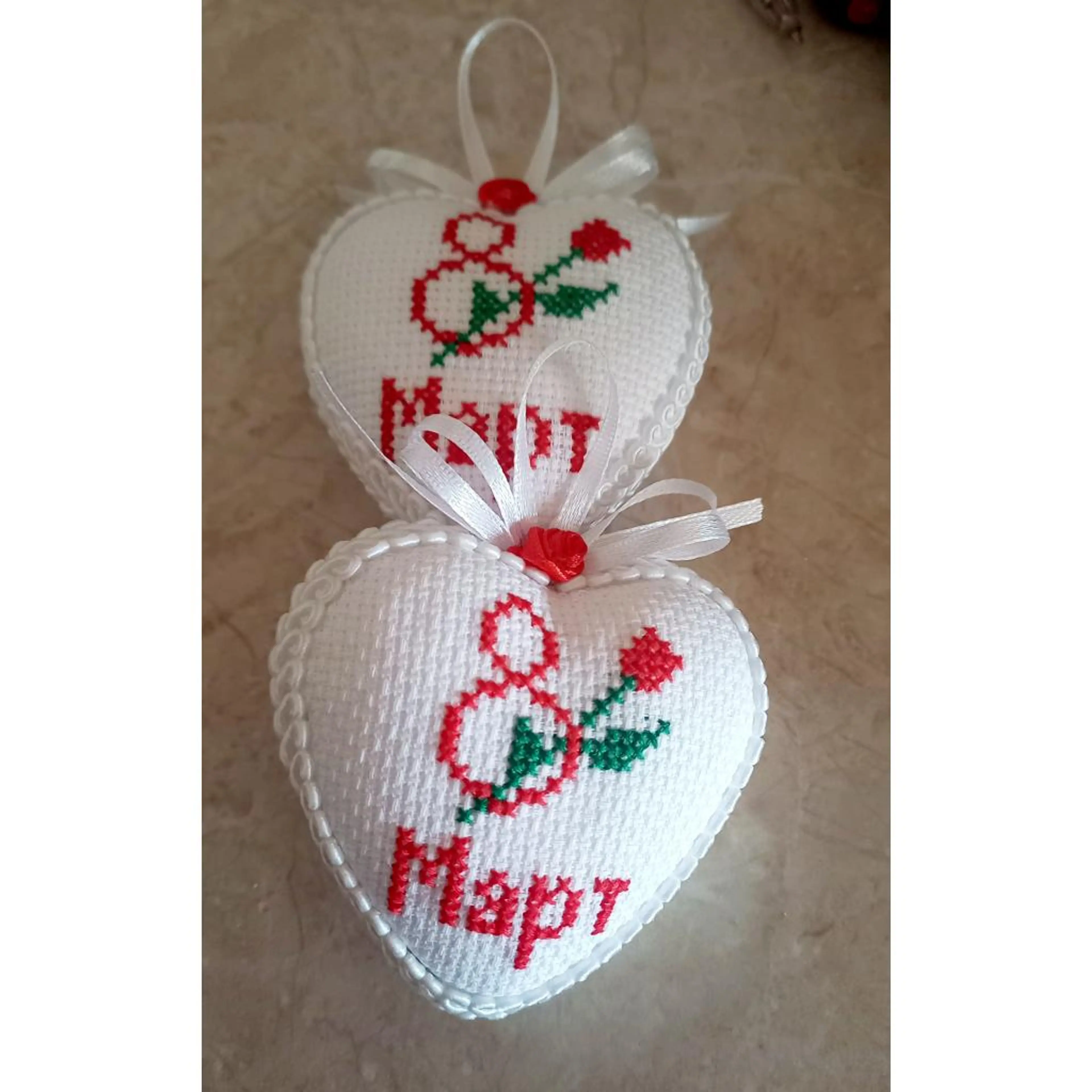 Подарък за 8ми март- бродирано сърце