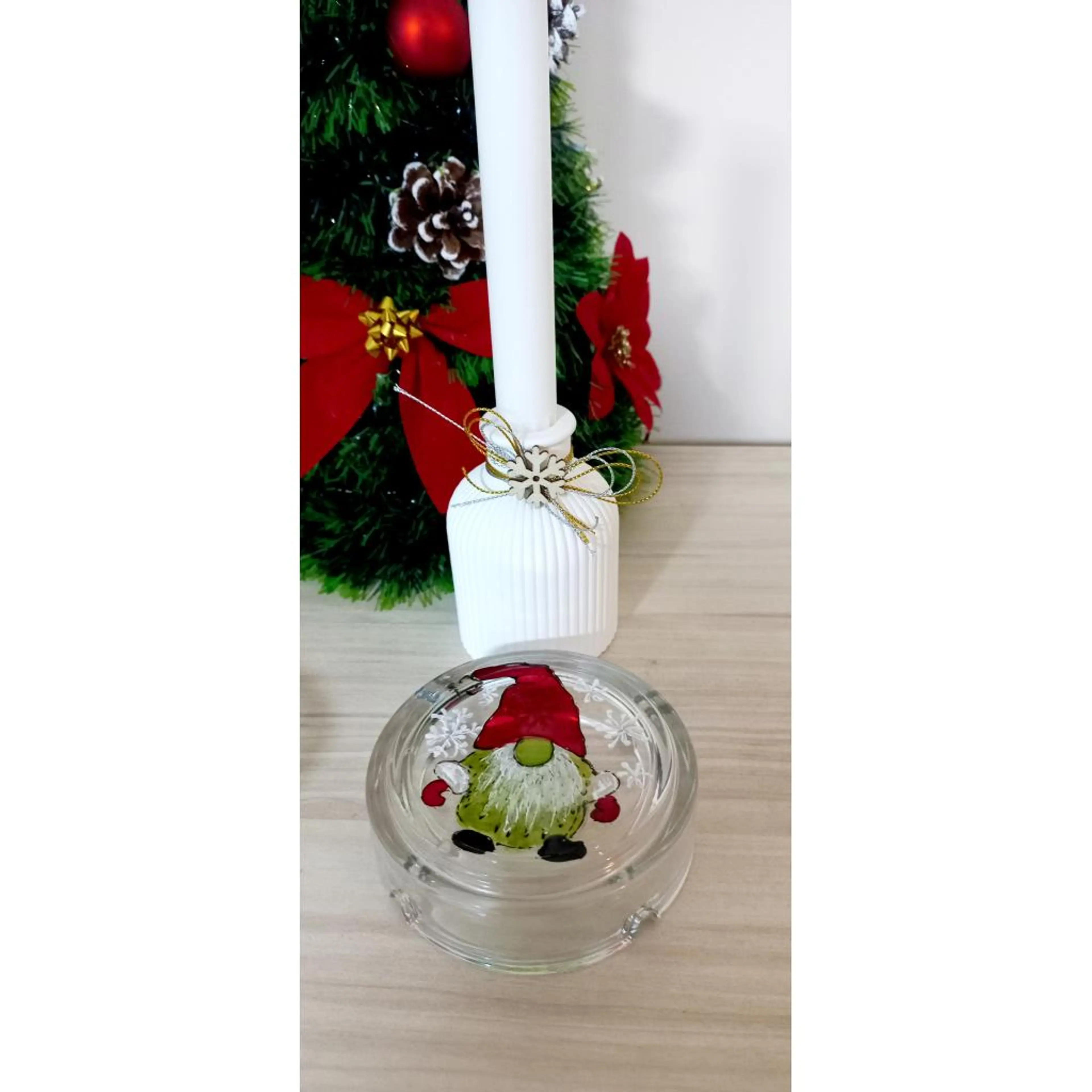 ръчно рисуван пепелник - Гном