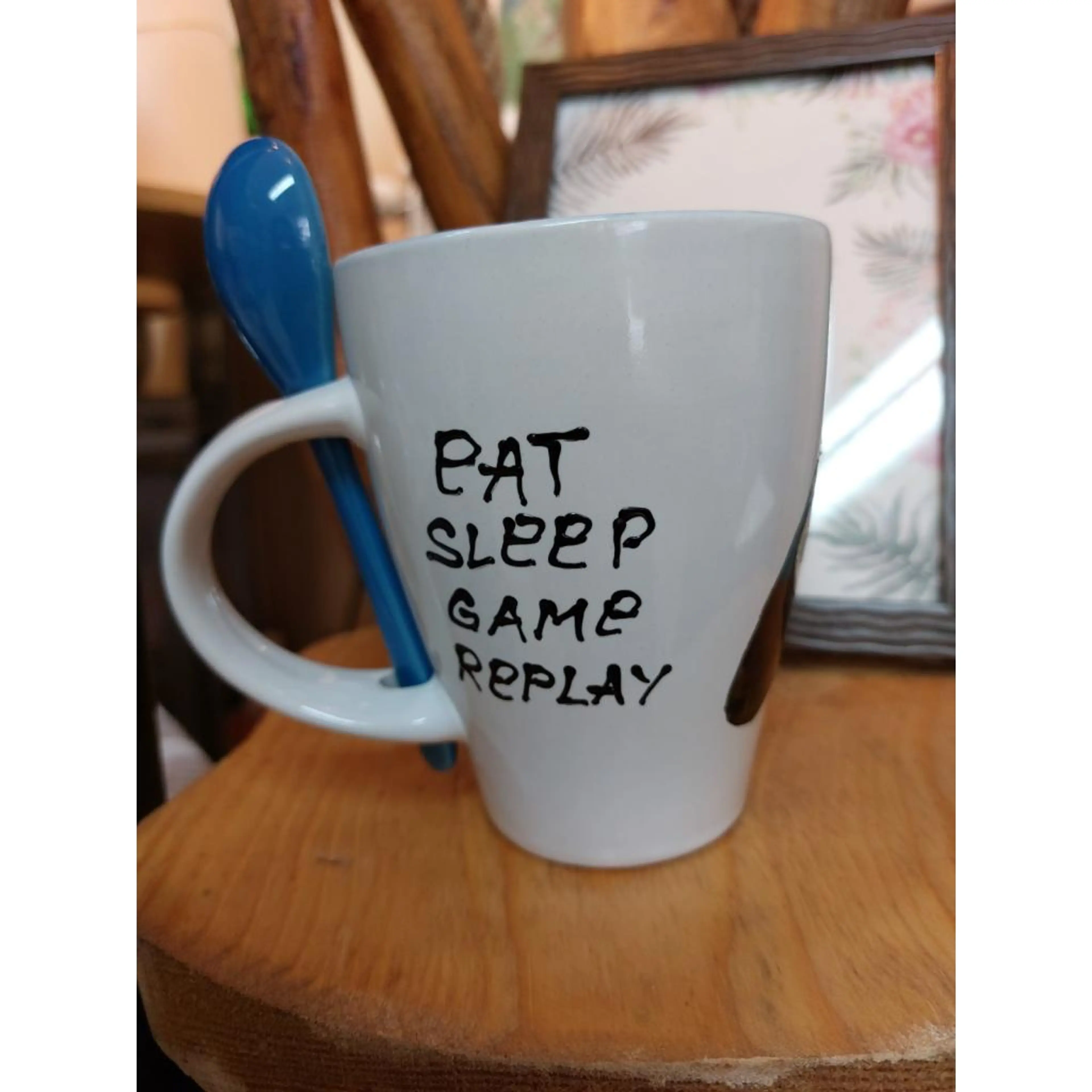 Ръчно рисувана  геймърска чаша