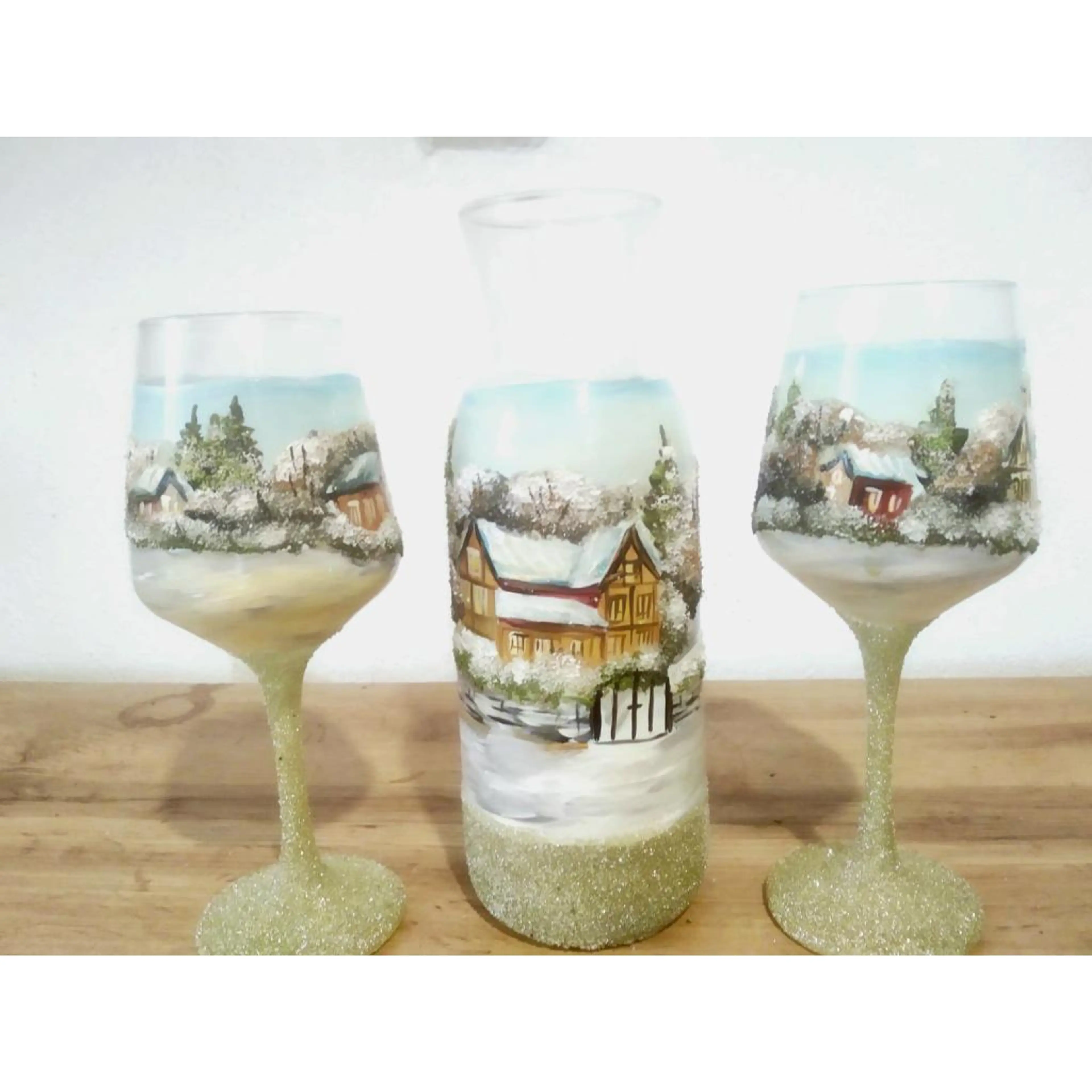 Ръчно рисувани чаши и бутилка  Коледна приказка - комплект