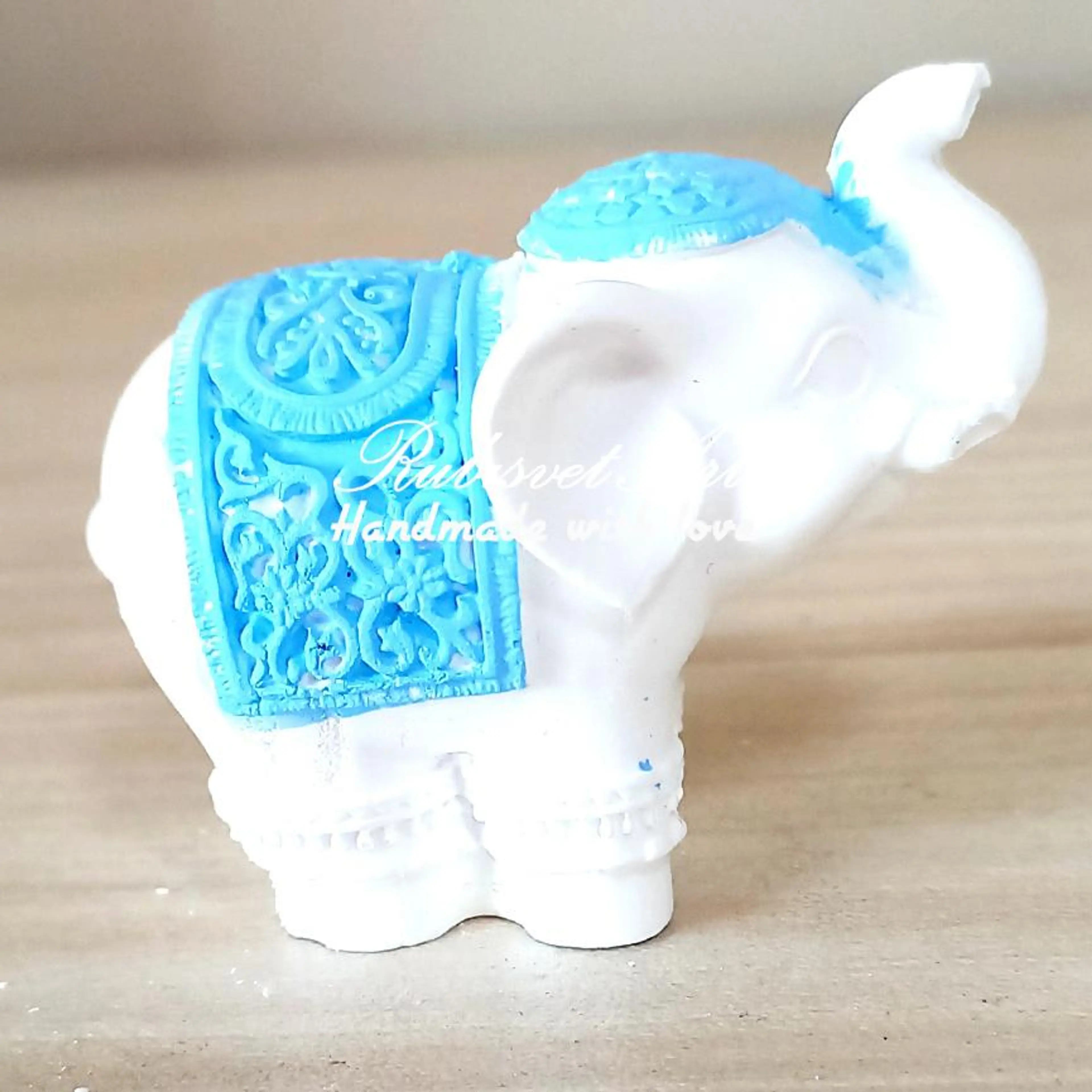 Слонче от гипсокерамика