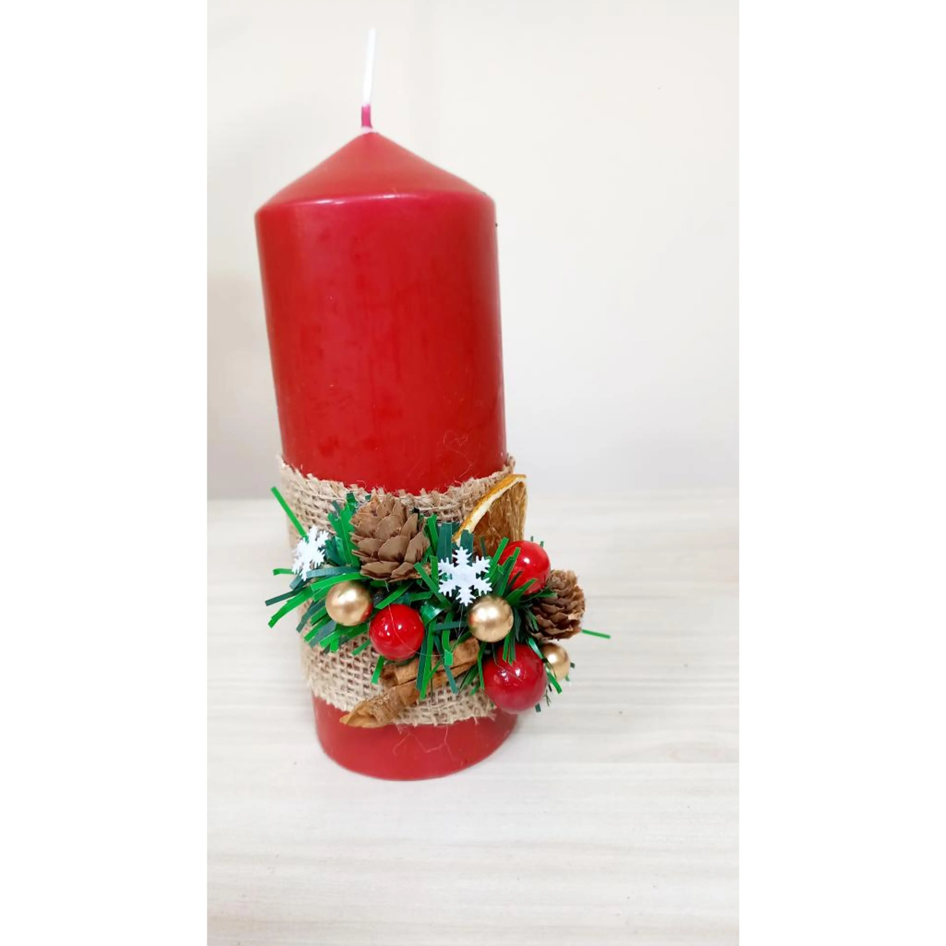 Свещи за коледната/новогодишна трапеза - голяма