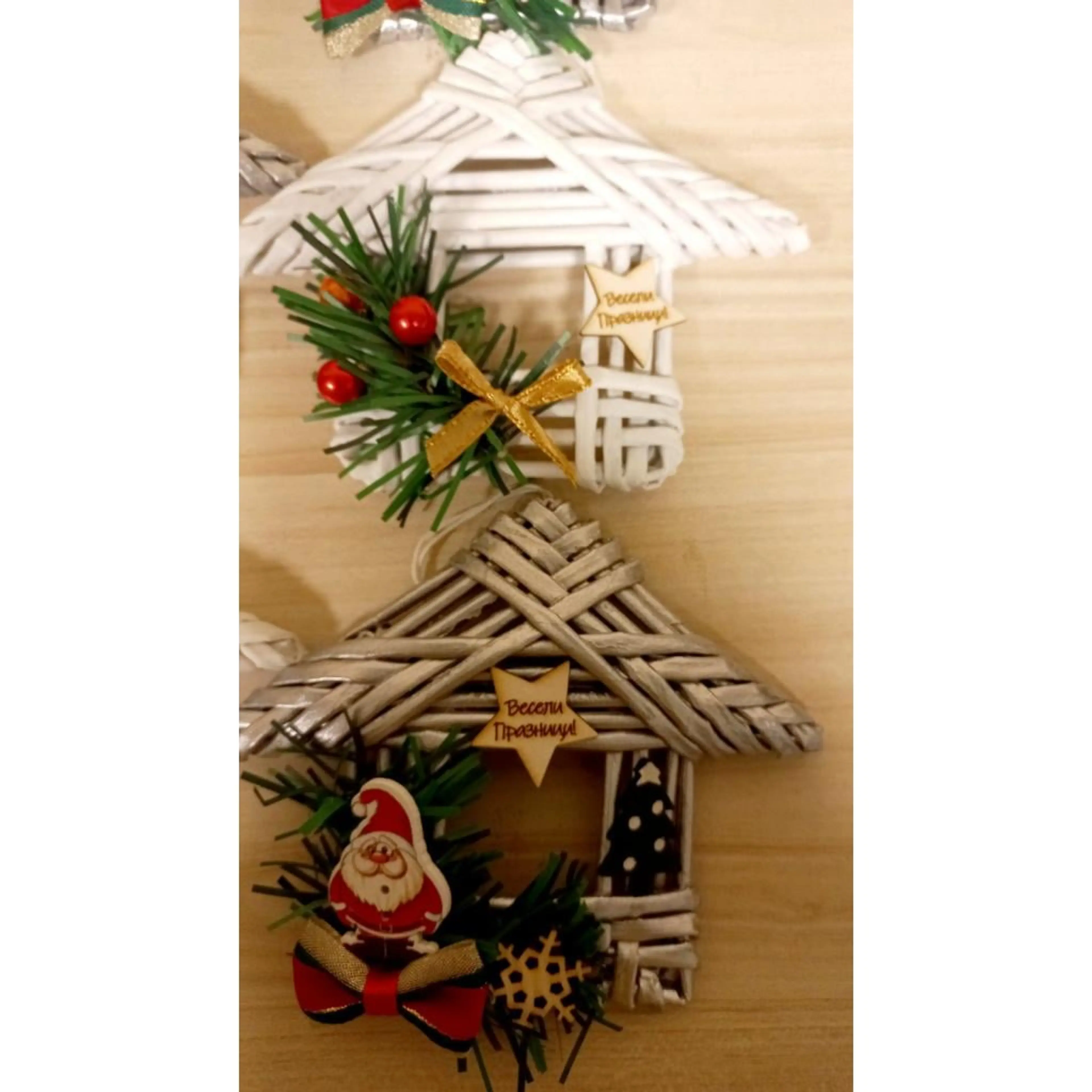 Висулка-къщичка / направена с техника от навита на пръчки хартия/ -различни видове